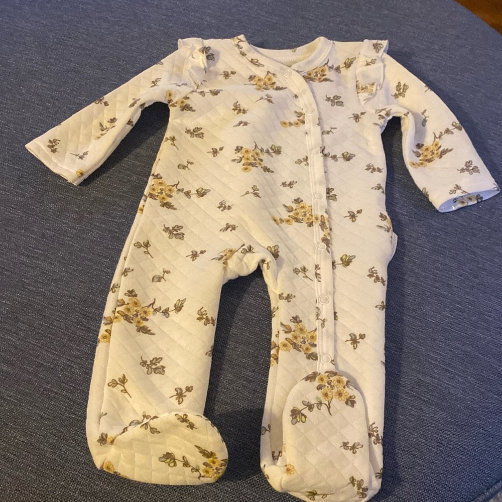 Baby outfit 3-6 months